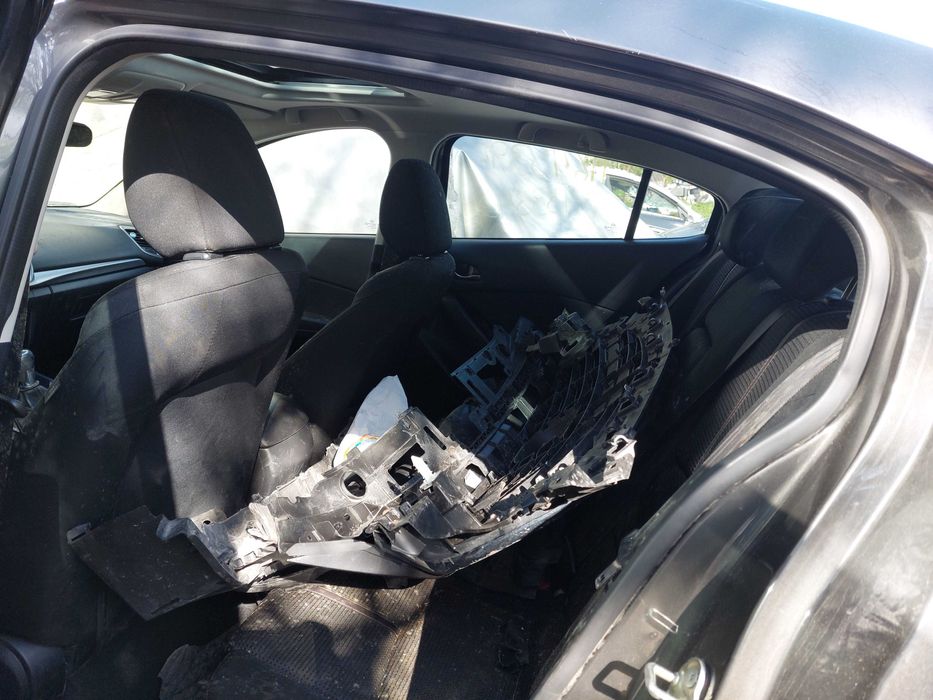Mazda 3 за части 2,0 бензин 2014 година