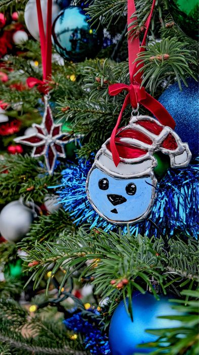 Ръчно изработени от стъкло и калай , коледни играчки за елха