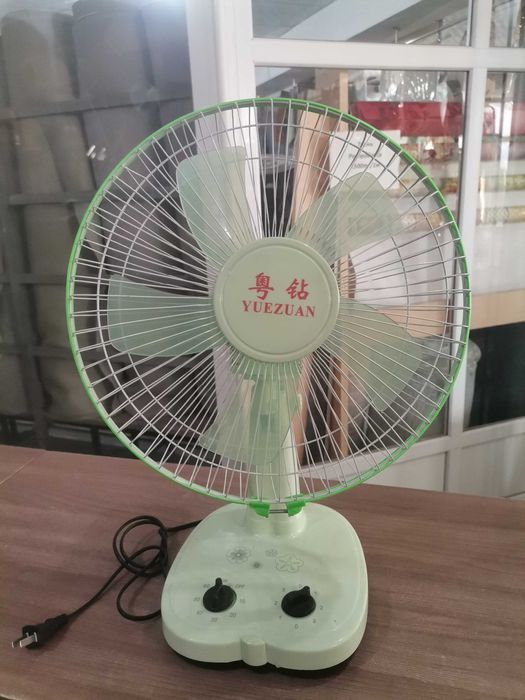 Продам настольный вентилятор