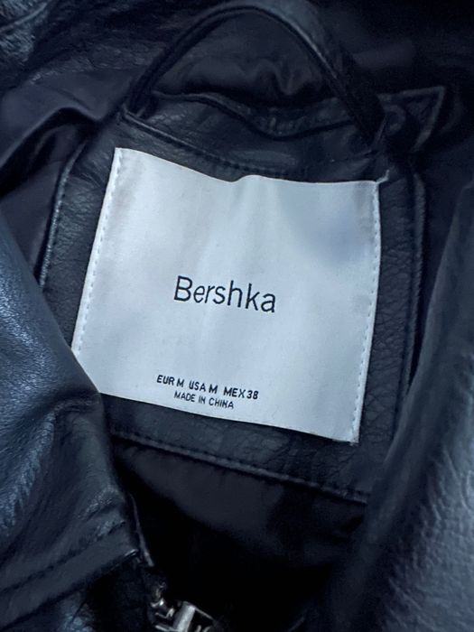 Bershka кожено яке