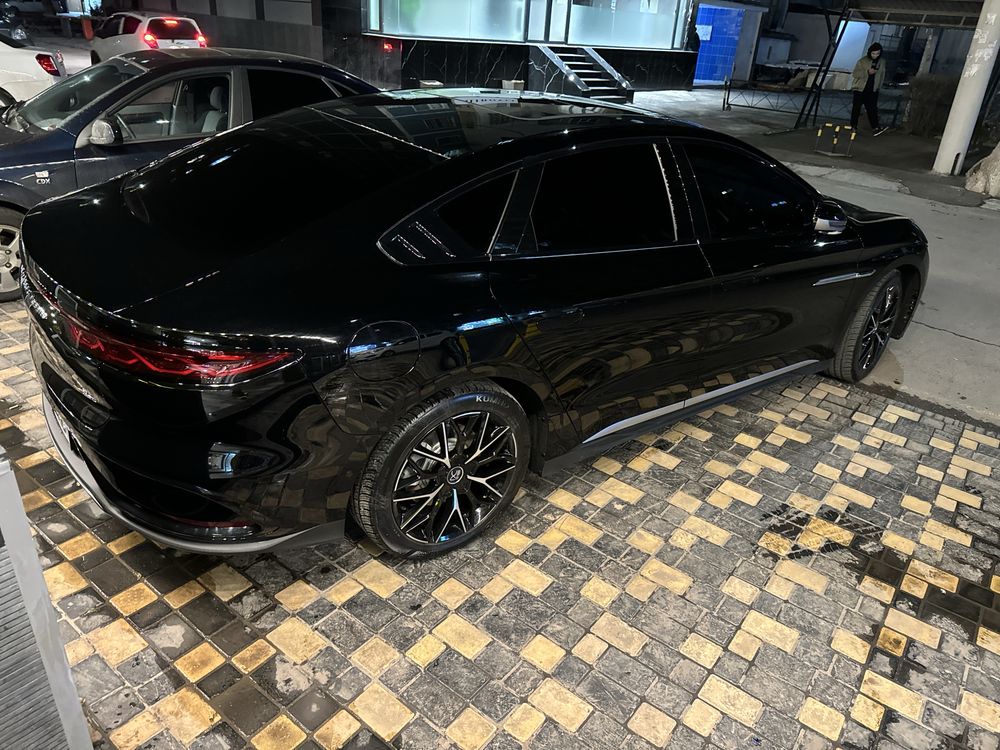 Byd han ev dual mator
