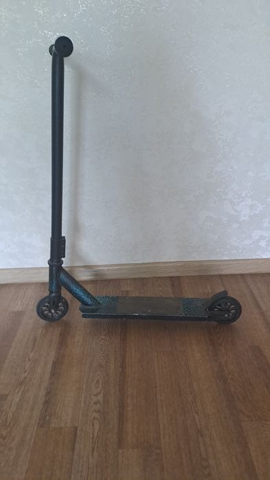 Трюковой самокат в отличном состояние