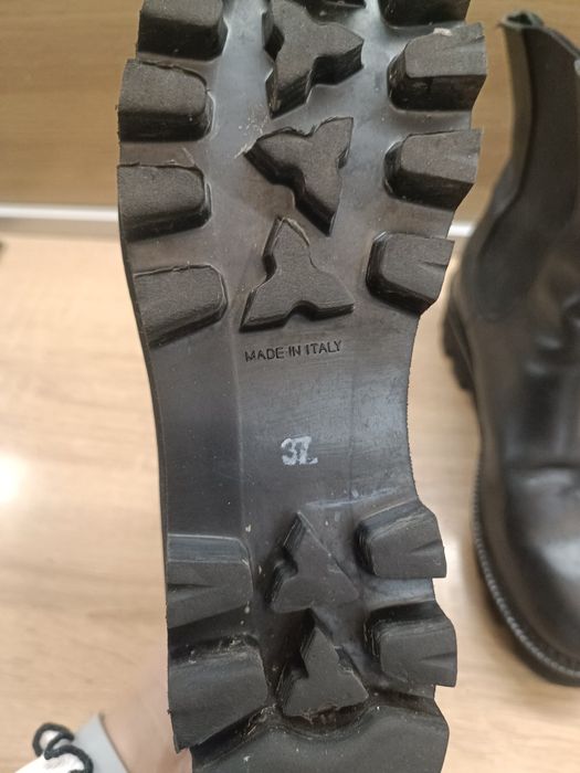 Daniele girarbo,liu Jo,български,италиански