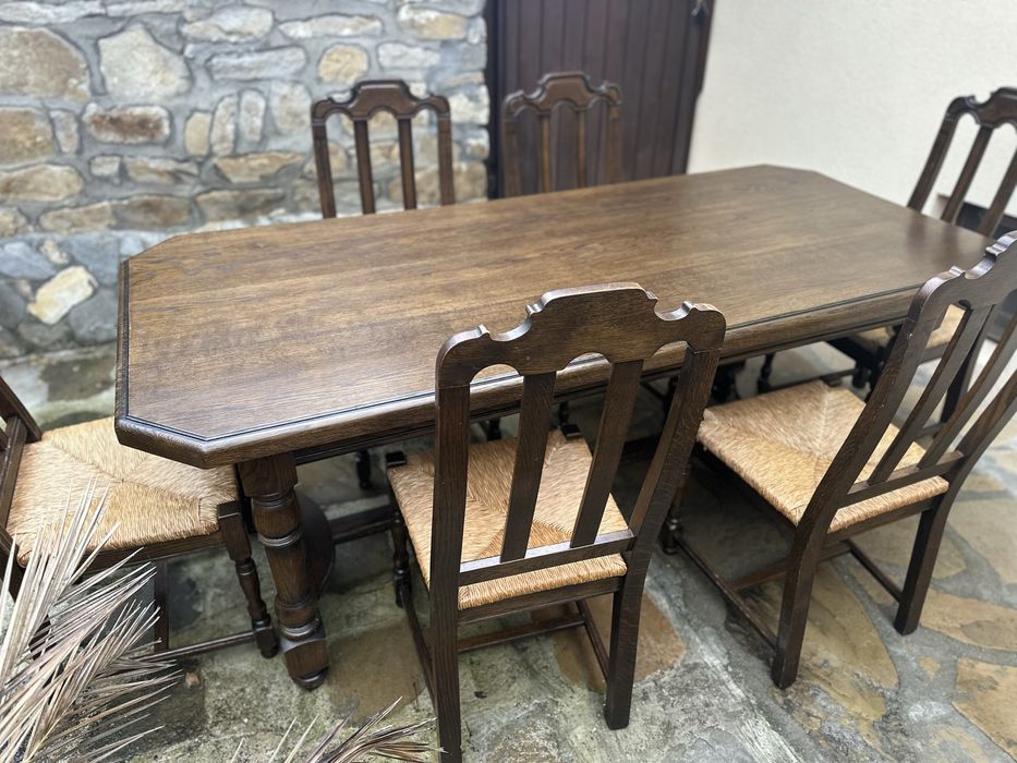 Масивна трапезна маса с 6 стола