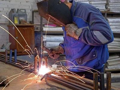 Сварщик по часово