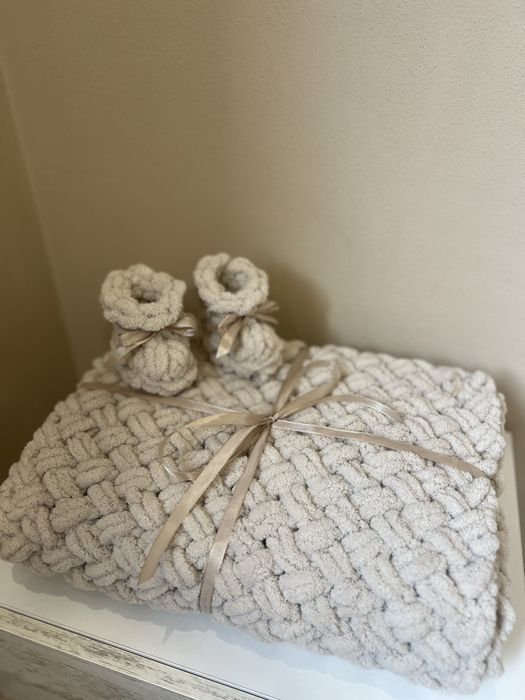 Комплект бебешко одеяло и пантофки