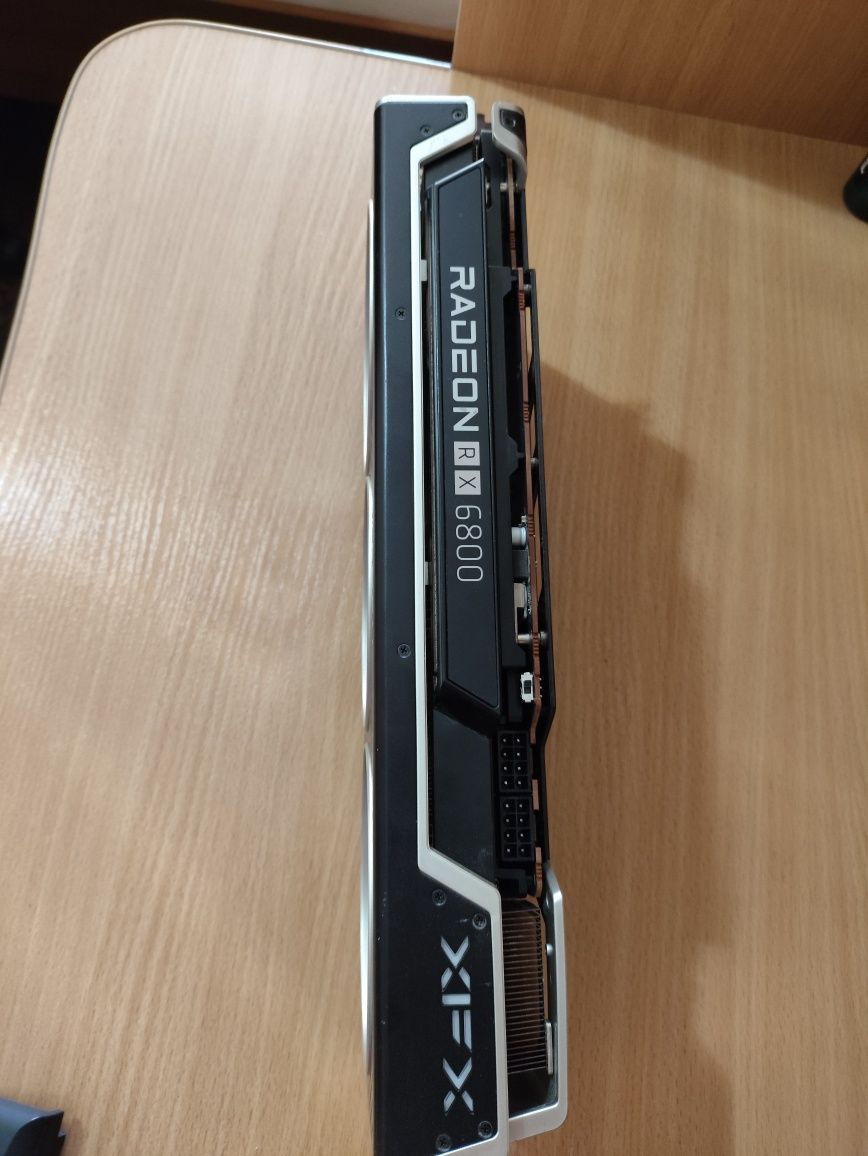 Продам видеокарту XFX RX 6800 MERC 319