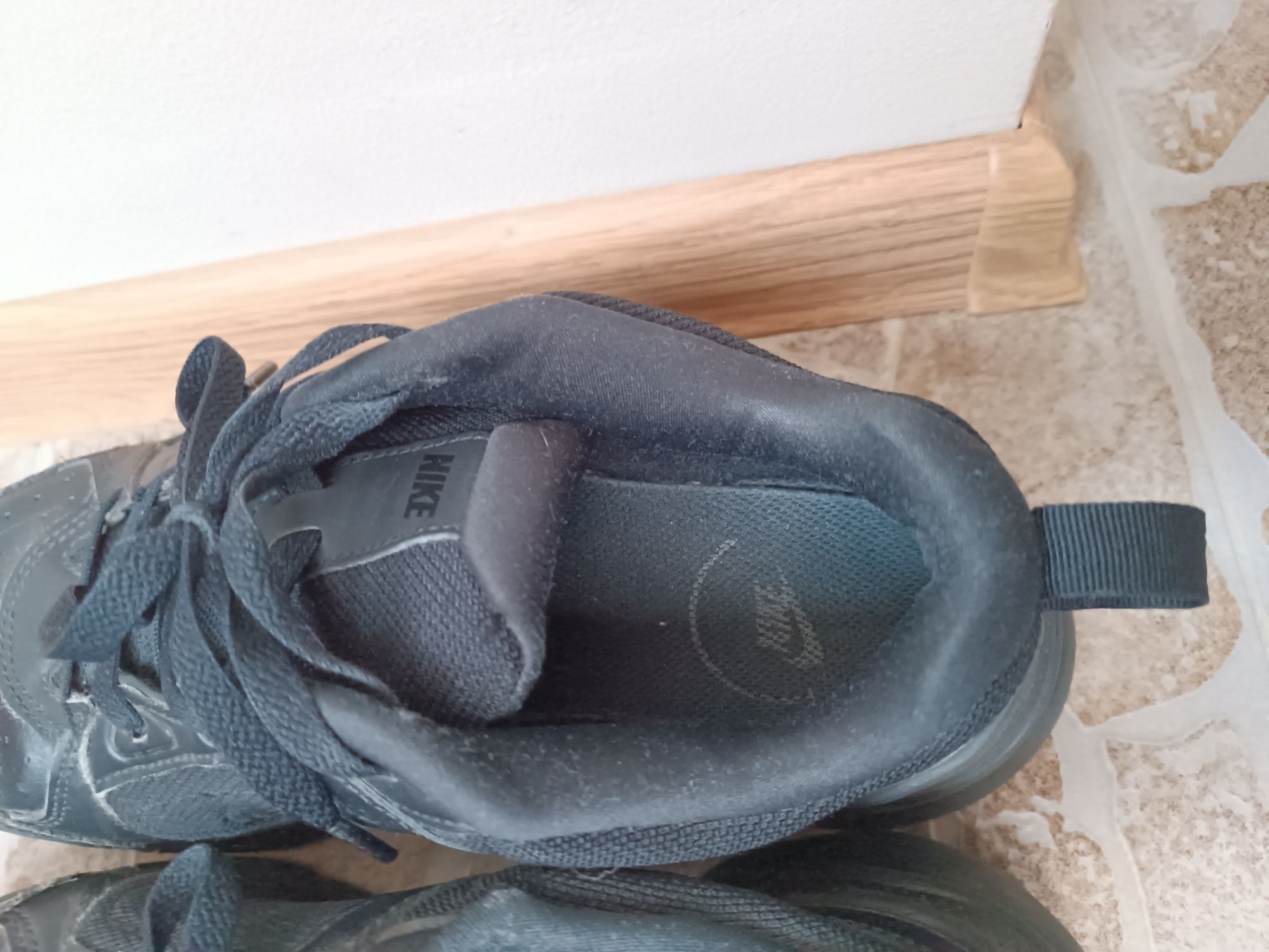 Маратонки Nike 41
