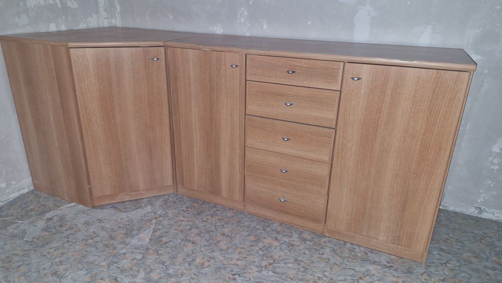 Продам комод и угловую тумбу