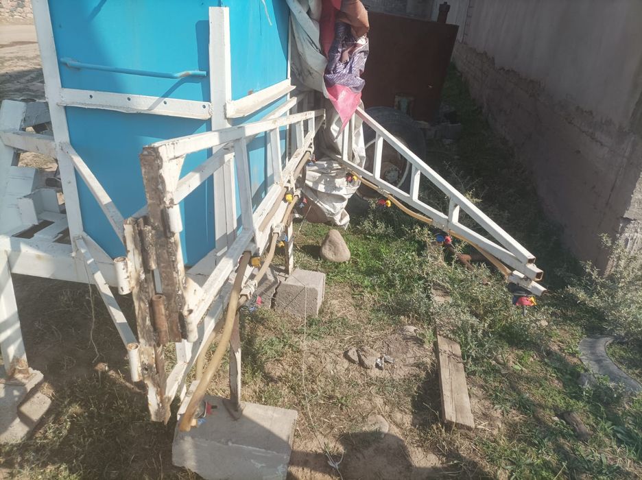 Штанговый опрыскиватель 500 литров