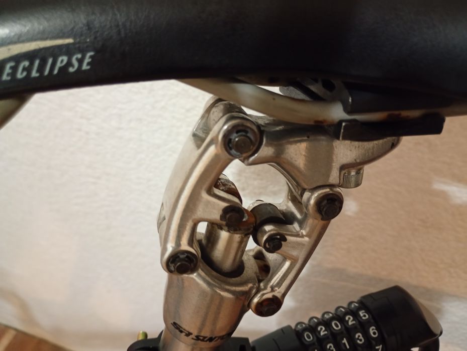 Vând sa Eclipse ...cu bicicleta eventual