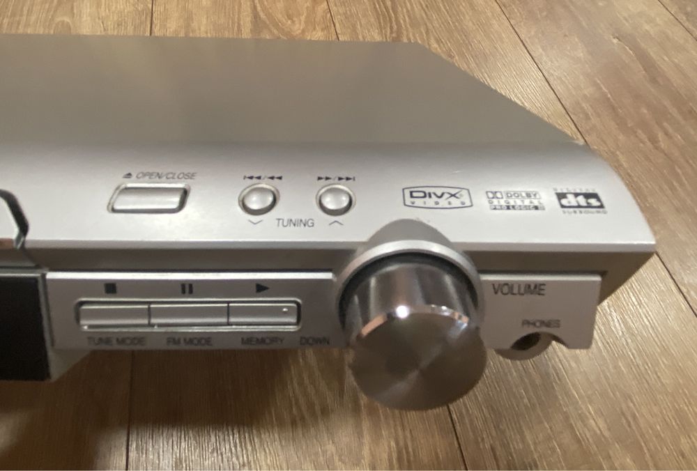 Sistem Audio Home CInema DVD Panasonic 5.1 SA-HT535