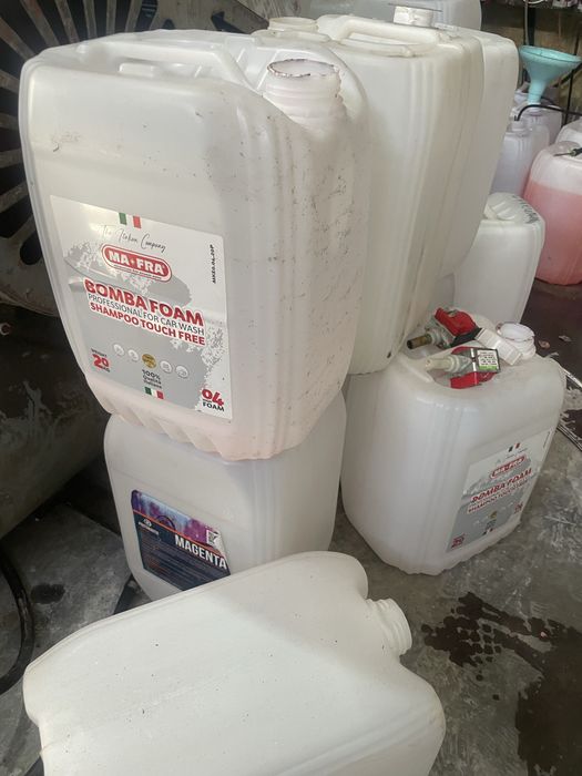 пластиковые канистры 20 литровые