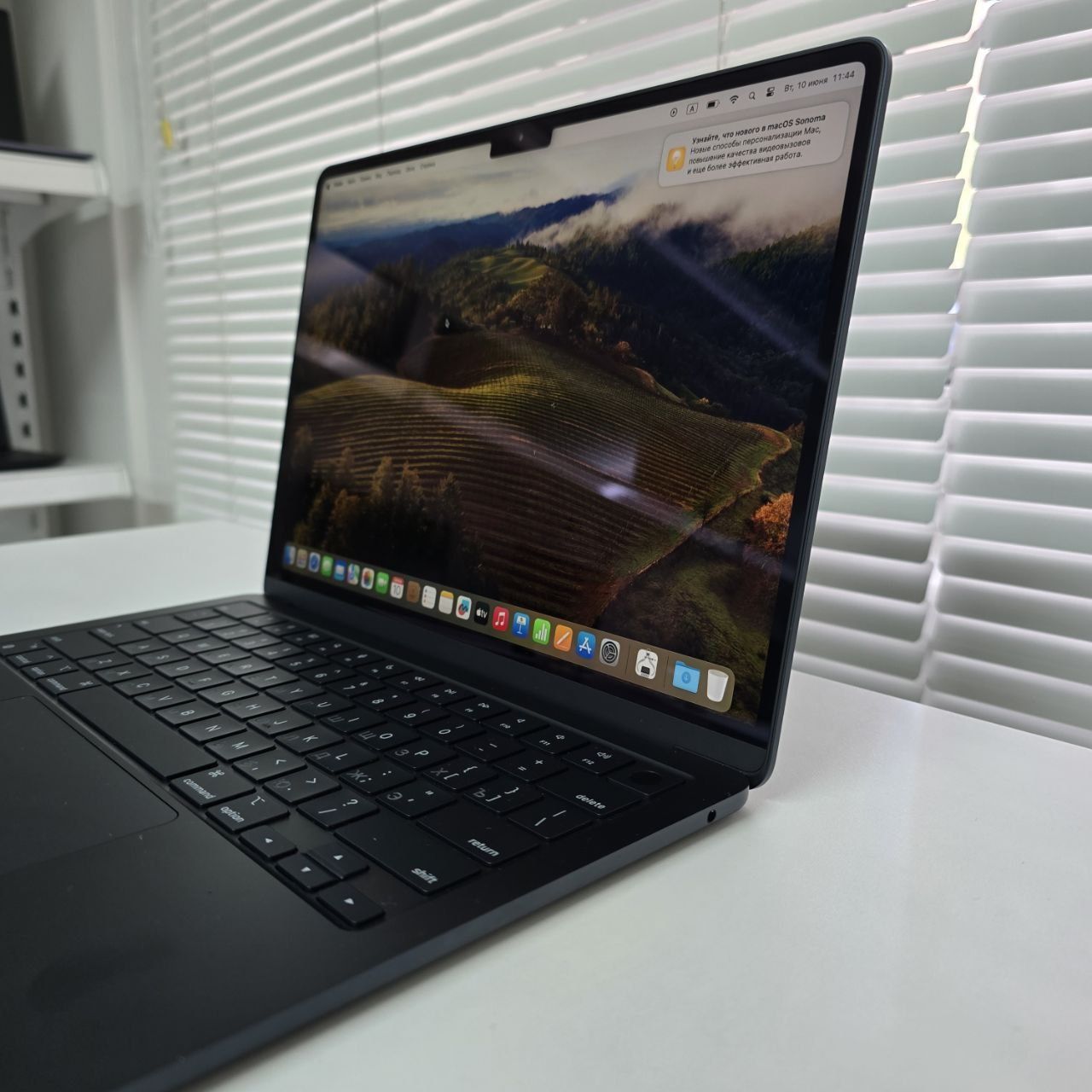 Ноутбук Apple MacBook AIR M2 2022