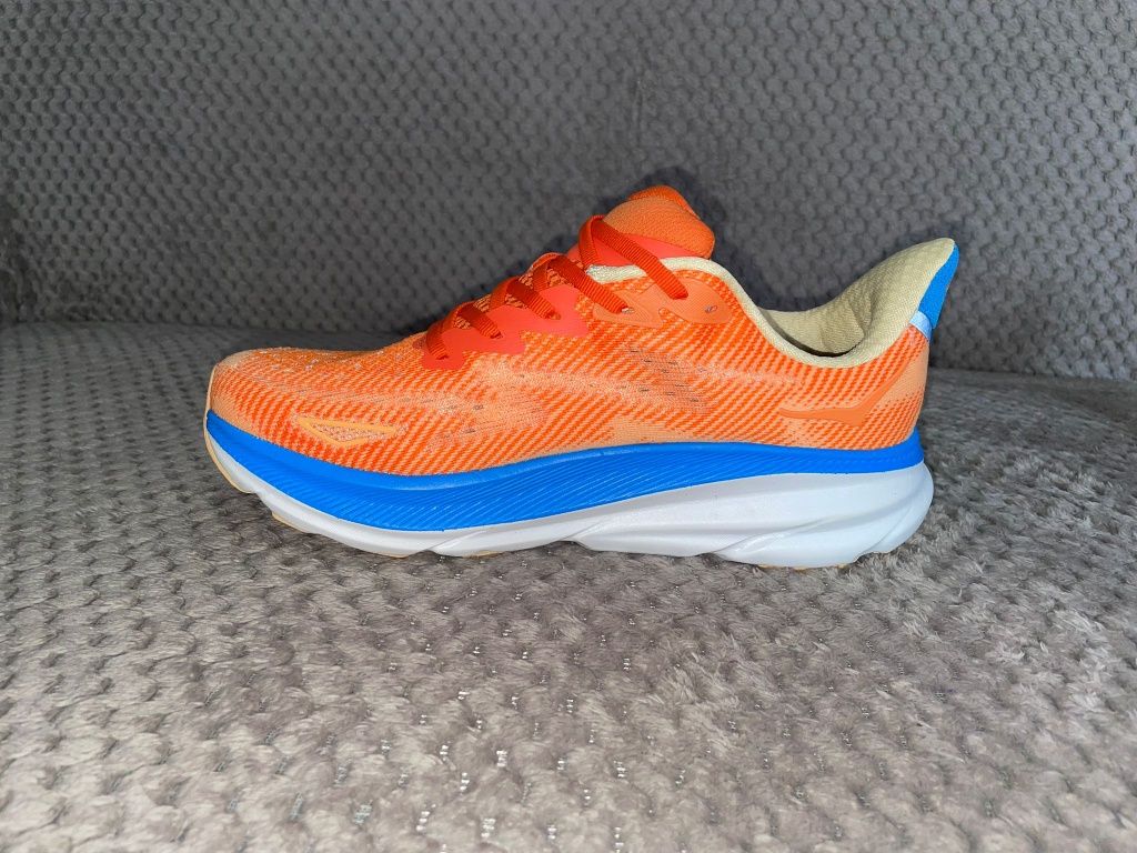 Adidasi alergare Hoka Clifton 9 nr 40 si 41 1/3