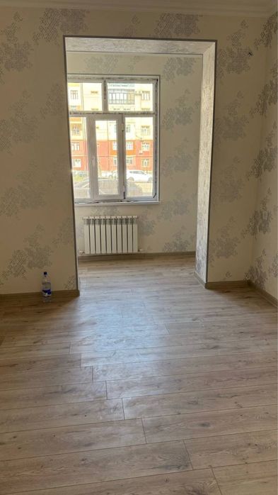 Продаю квартиру в Яшнабадском районе Иззат навострой 1 комнатная 32м2