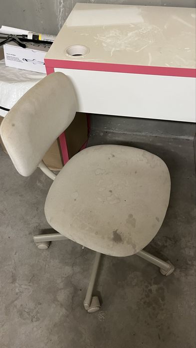Set Birou de Copii și Scaun Ergonomic - IKEA (Folosite)