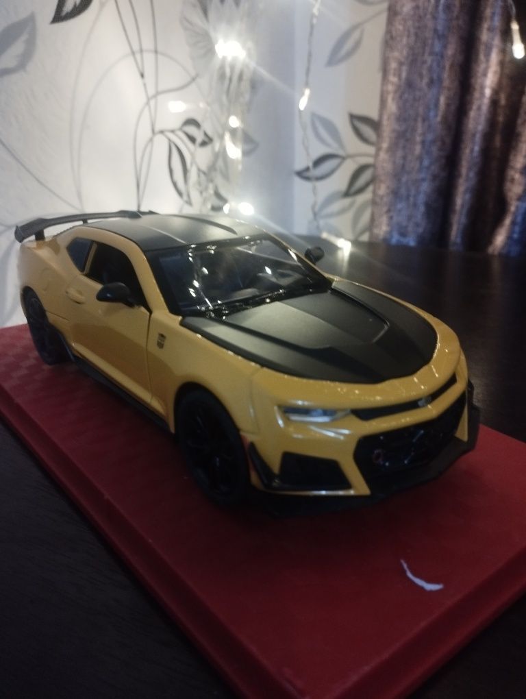 Масштабная модель Chevrolet Camaro zl1