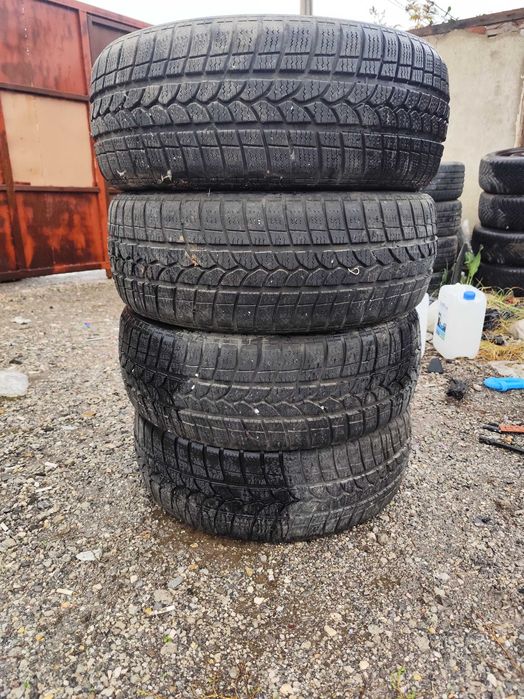 Зимни гуми 215/55/17