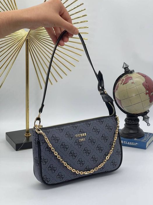 Стилна дамска чанта