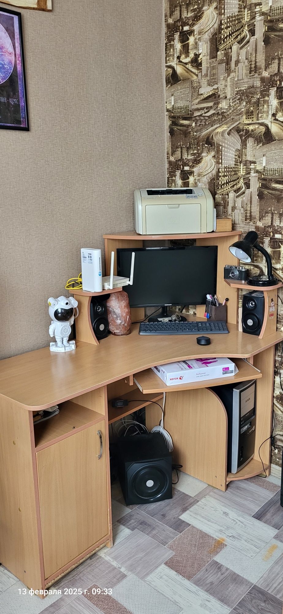 Продам компьютерный стол