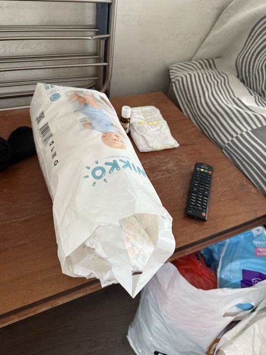 Веши и памперс хл для 1 годик