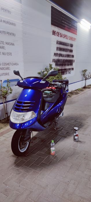 Piaggio Super Hexagon GTX 180 4T