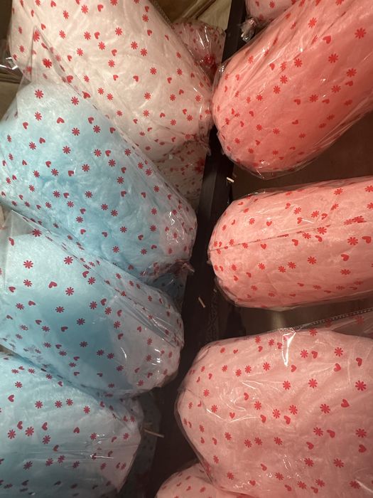 Сладкая вата на шпажке