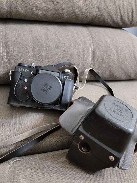 Продам плёночный фотоаппарат Зенит ЕТ