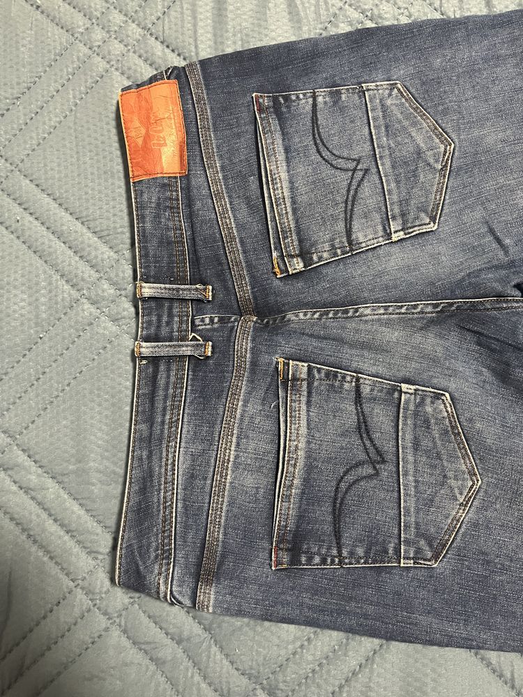 Изчистени мъжки дънки Lee Cooper