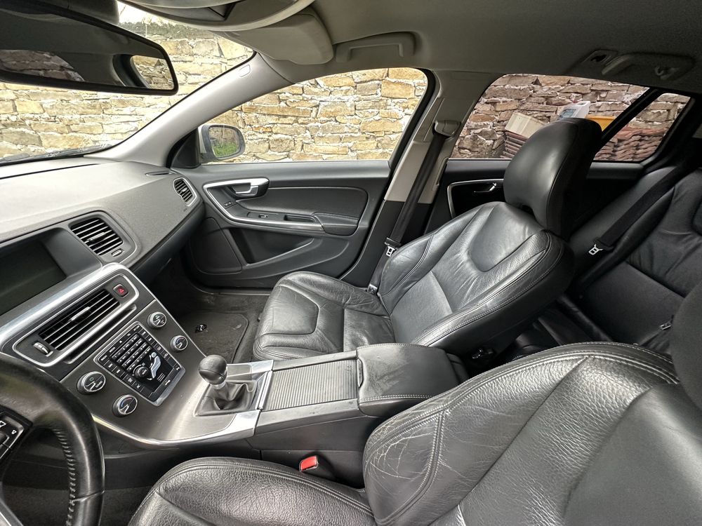 Volvo v60 D3 163