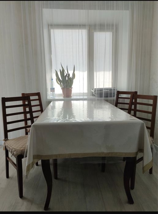 Продам стол со стульями