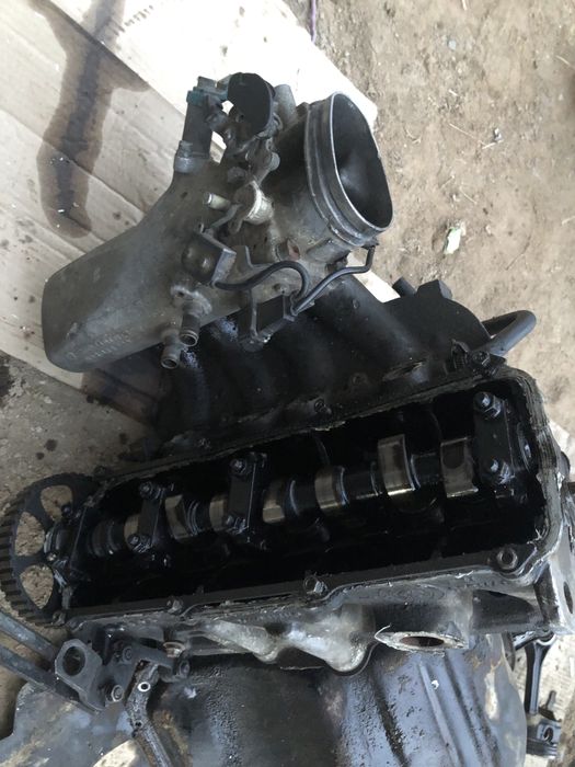 Головка ауди 100,80 1