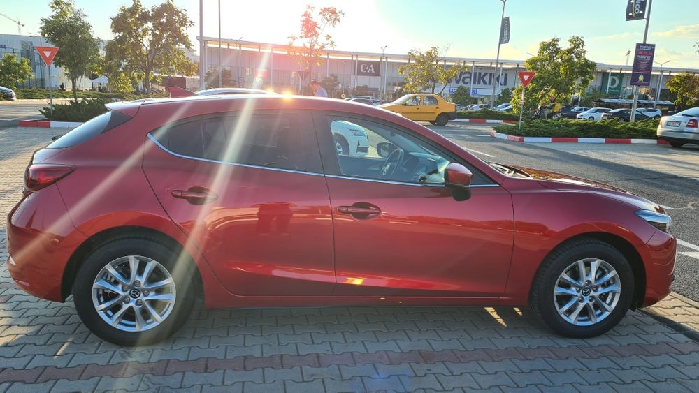 Mazda 3 hatchback