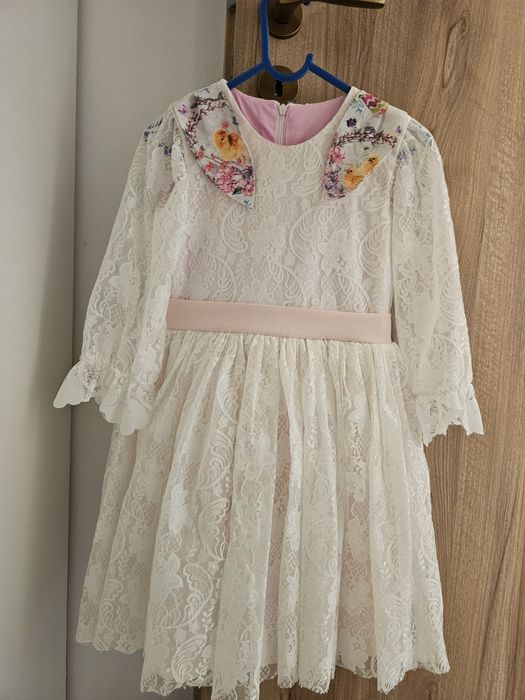 Rochita motive iepuras / paste