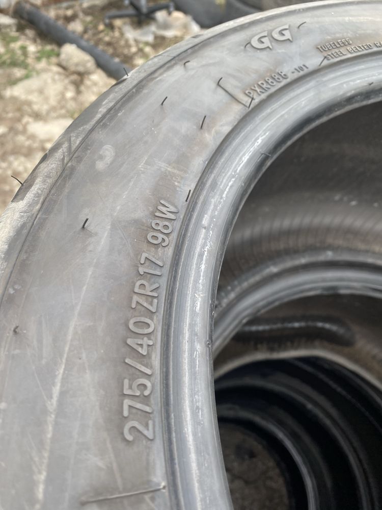 Слики Toyo 275/40/17 275/40R17 две штуки.