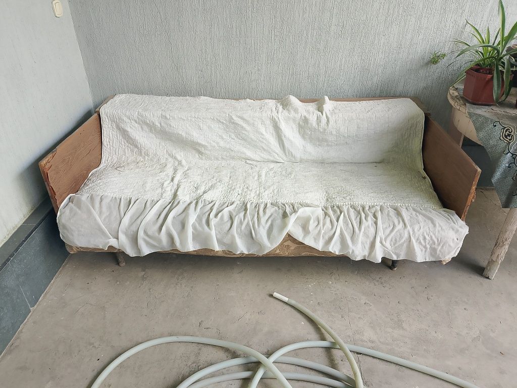 Kravat sotiladi  200000 soʻm