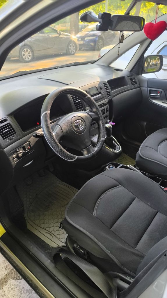 Toyota Corolla verso 2.0