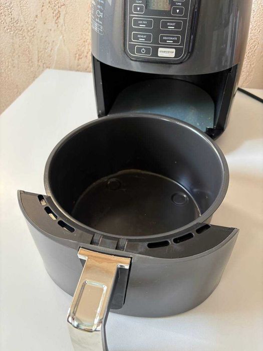 Ninja Multicooker с 4 функции-пържене,печене, затопляне и дехидратация