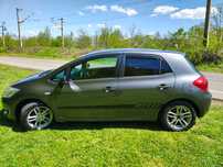 Toyota auris 2007  benzina  124 de cai  175000 de km