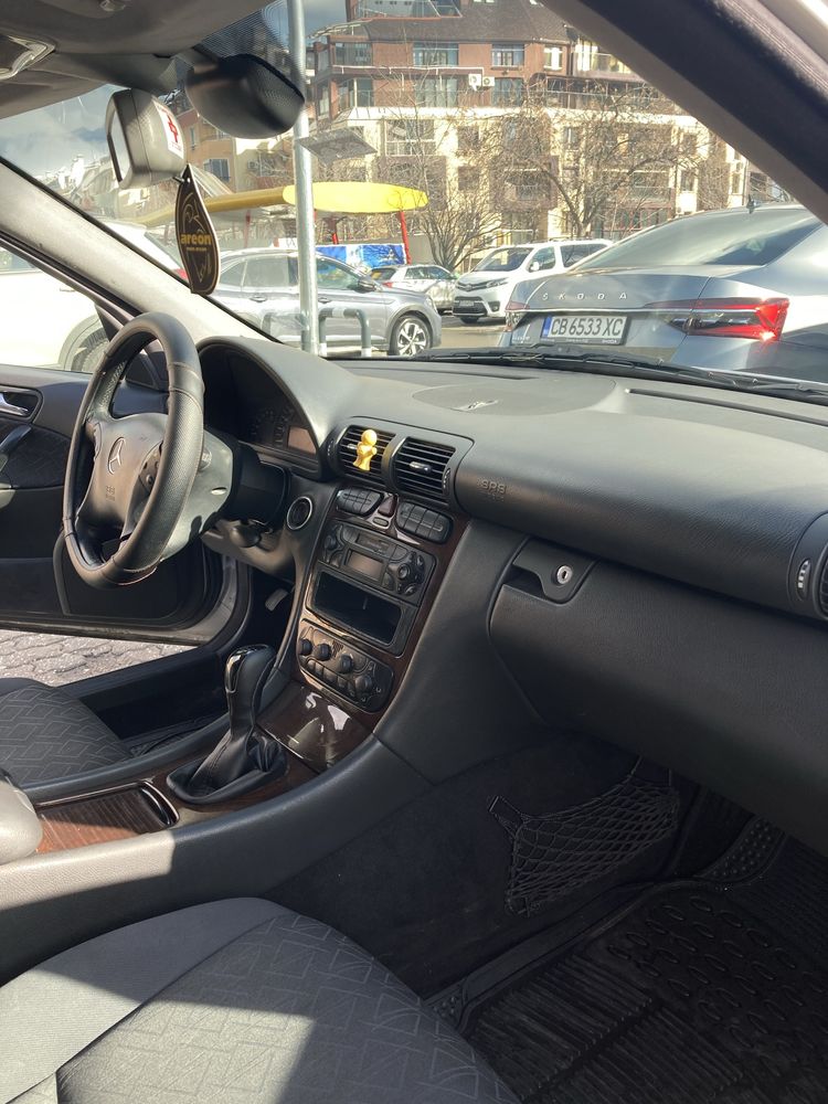 Mercedes Benz C class 200