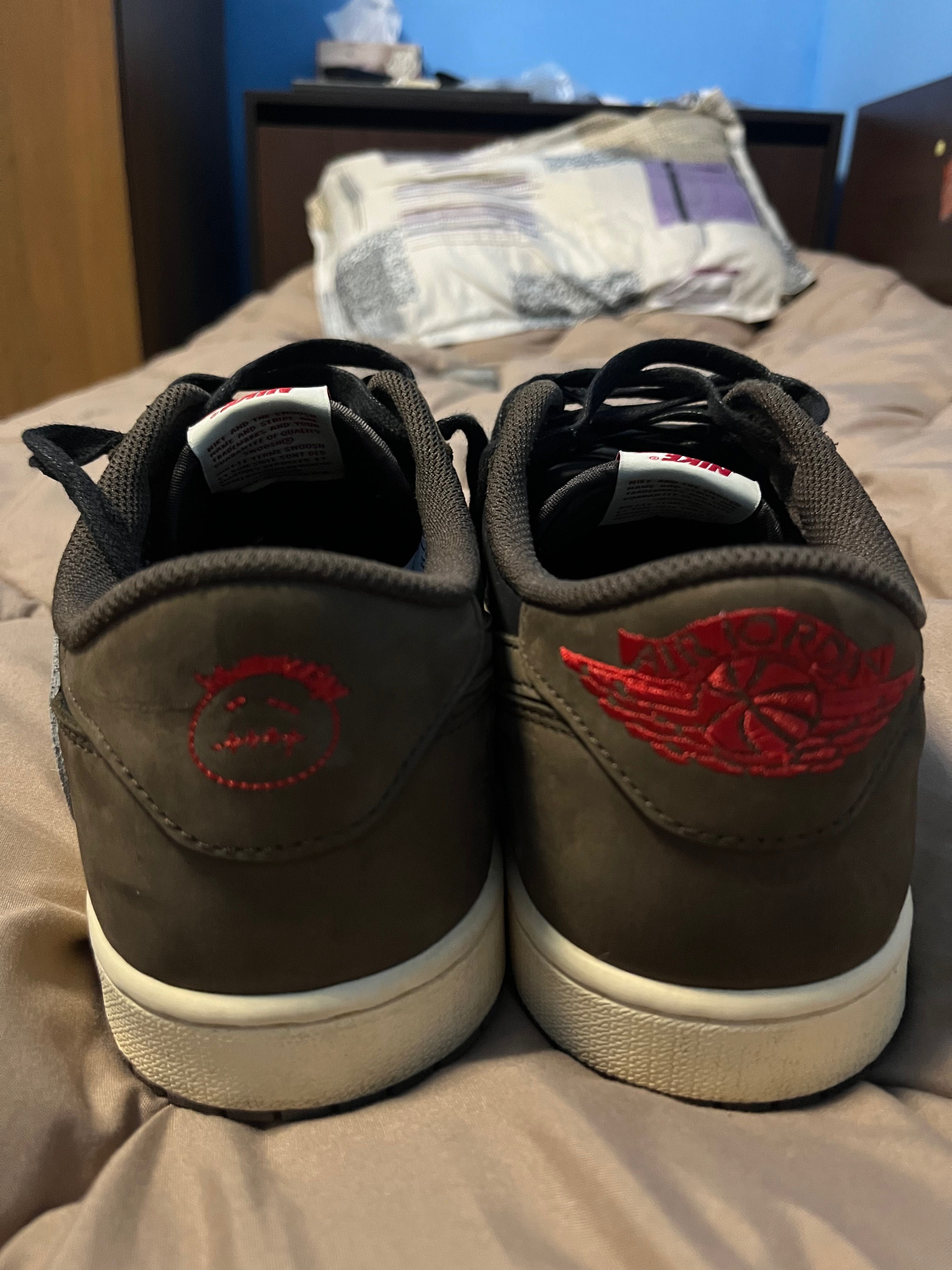 Travis Scott Jordan 1 low