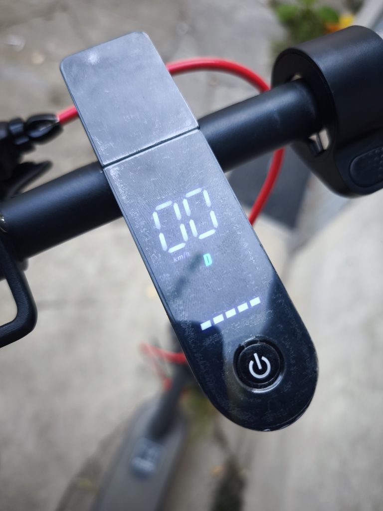 Електрическа тротинетка M365 GO 350W