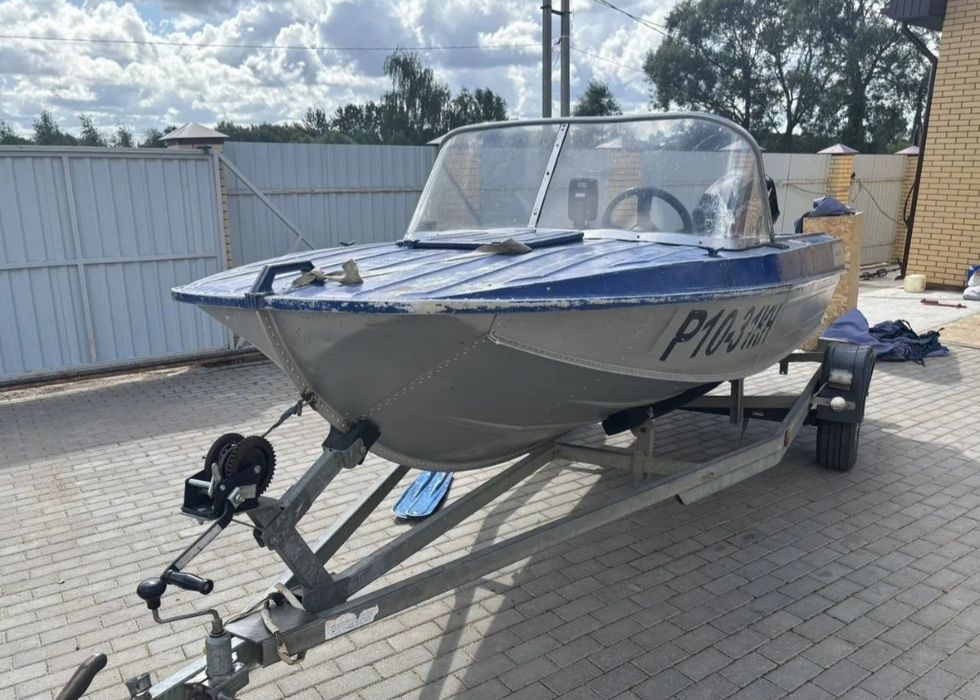Продаётся катер Казанка 5м4 с мотором меркури 60
