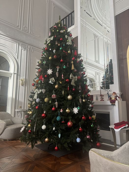 Продам елку без игрушек