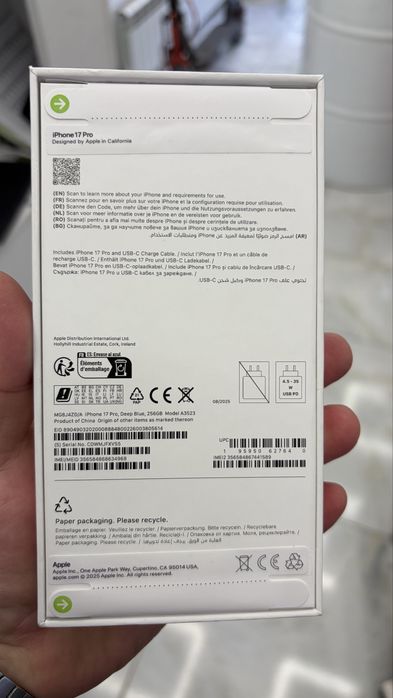 iphone 17 pro 256 gb. Нов. Deep Blue / син