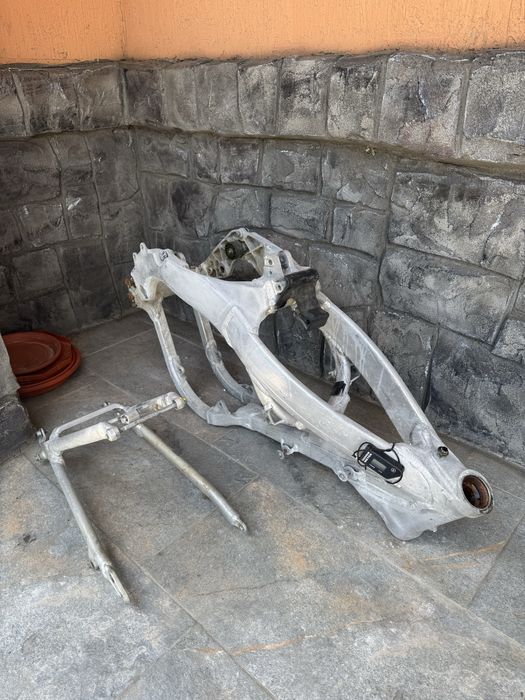 Dezmembrez Honda CRF 250R 2008