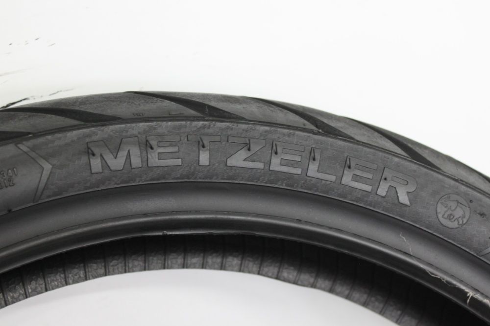 120/70-19 Мото гума Metzeler