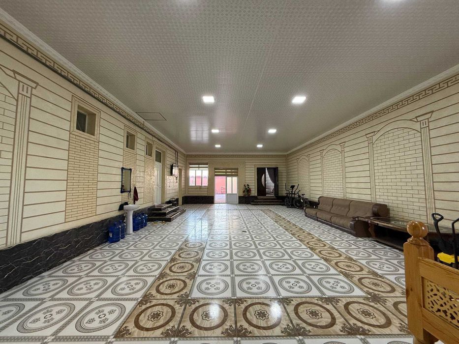 TAYYOR 6 SOTIQLI kottedj sotiladi