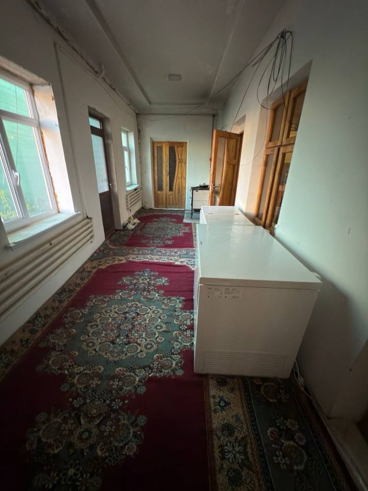 Уй сотилади срочно нархи келишлади